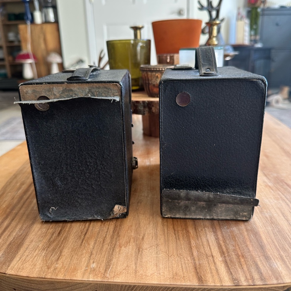 Set of vintage brownie cameras. See pics for condition kodak target six 16 - Picture 5 of 7